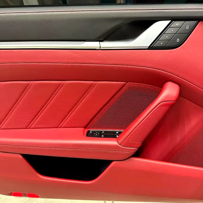 911 turbo 2022 GCC WARRANTY TILL 2027 - Image 10