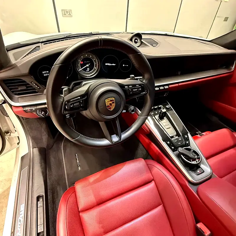 911 turbo 2022 GCC WARRANTY TILL 2027 - Image 14