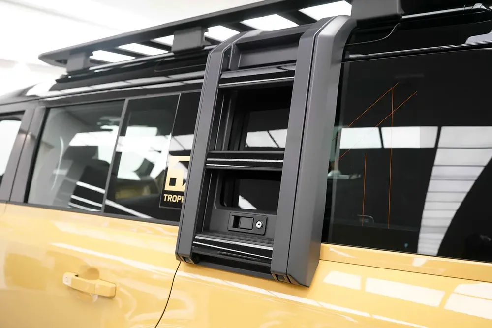2026 LANDROVER DEFENDER 110 P400 TROPHY EDITION / GCC  / DEALER WARRANTY AND SERVICE CONTRACT - Image 15