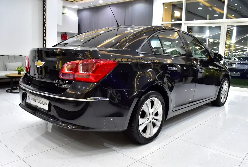 EXCELLENT DEAL for our Chevrolet Cruze LT ( 2016 Model ) in Black Color GCC Specs - Image 4