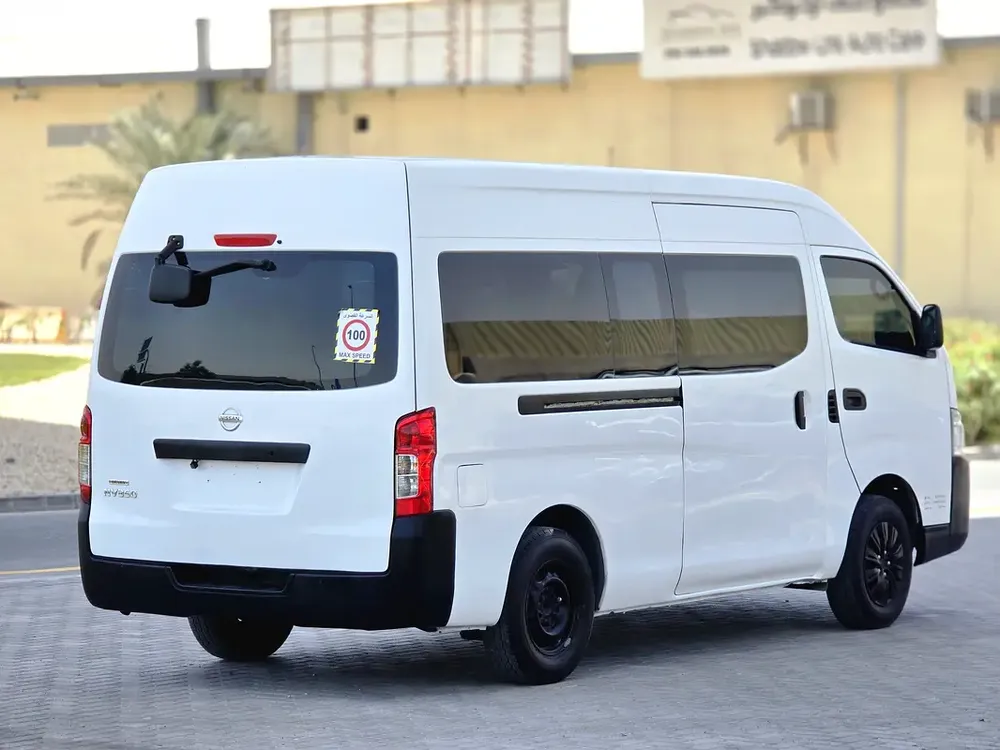 Nissan Urvan // Automatic gear // Hiroof // Full seats // Good conditions - Image 12
