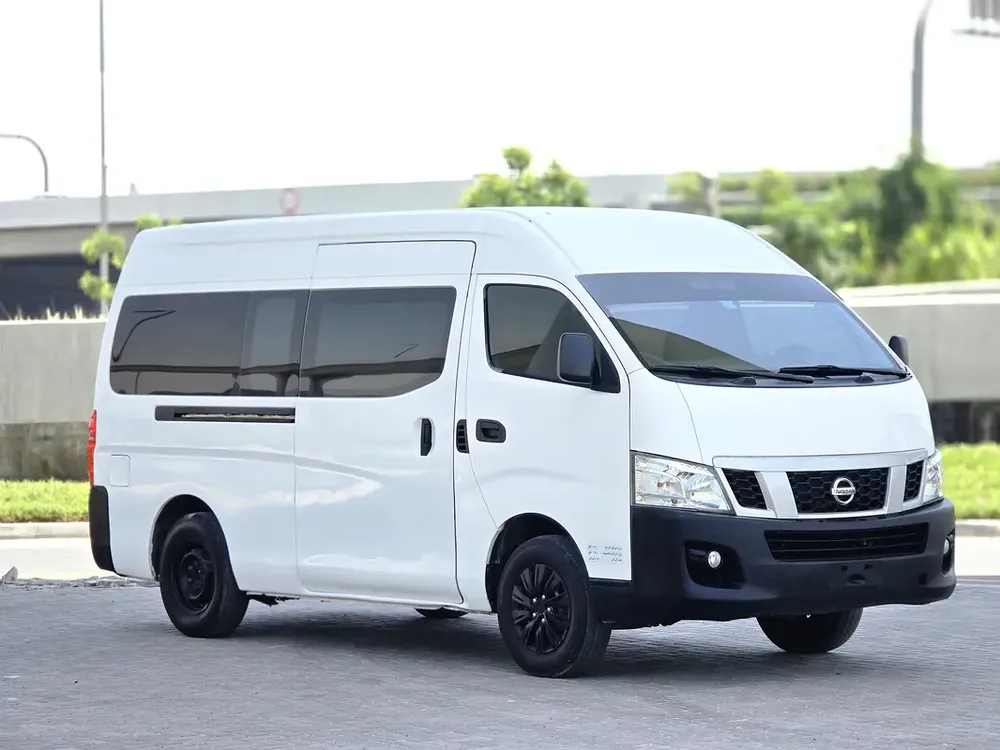 Nissan Urvan // Automatic gear // Hiroof // Full seats // Good conditions - Image 7