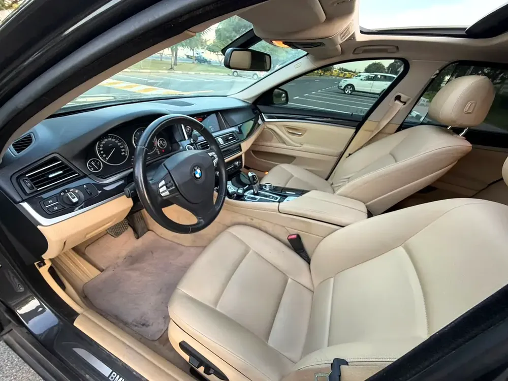 BMW 520 2015 /GCC/ FULL OPTION /VERY CLEAN CARGCC Specs - Image 16