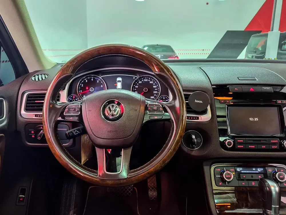 Inspected Car | 2012 Volkswagen Touareg  | GCC Specs | Ref#466359 - Image 9