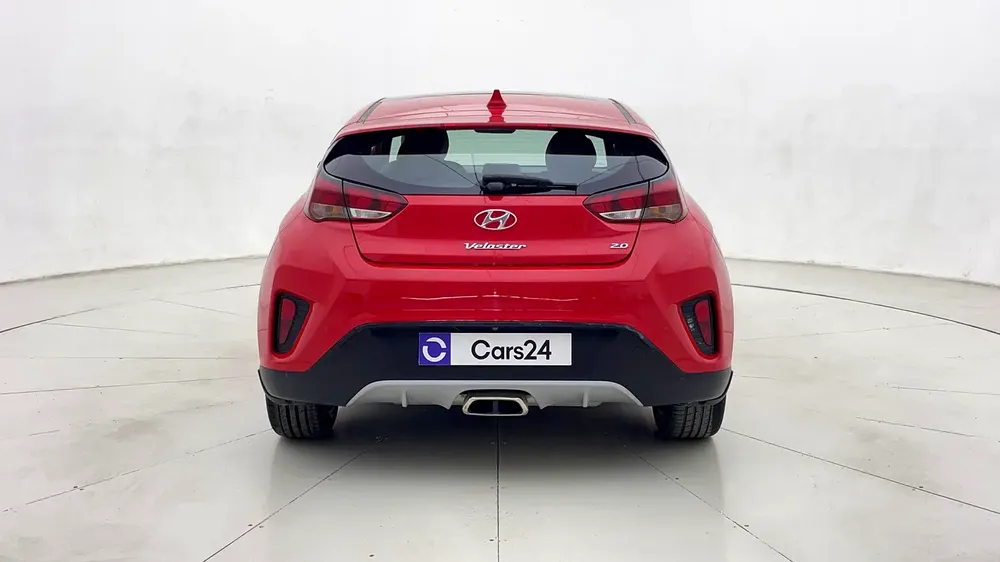AED 665/month | 0 Downpayment | Free 3 Months Warranty | 30 Day Return | HYUNDAI VELOSTER 2019 - Image 4