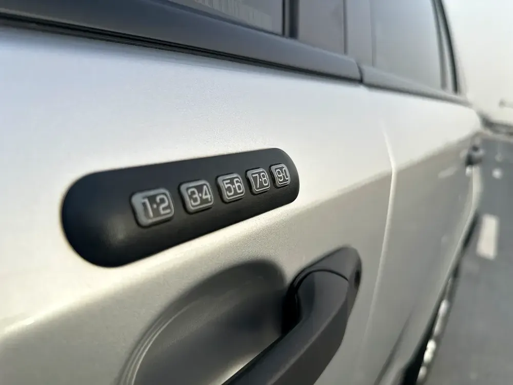 Like a brand new car super super clean - Image 13