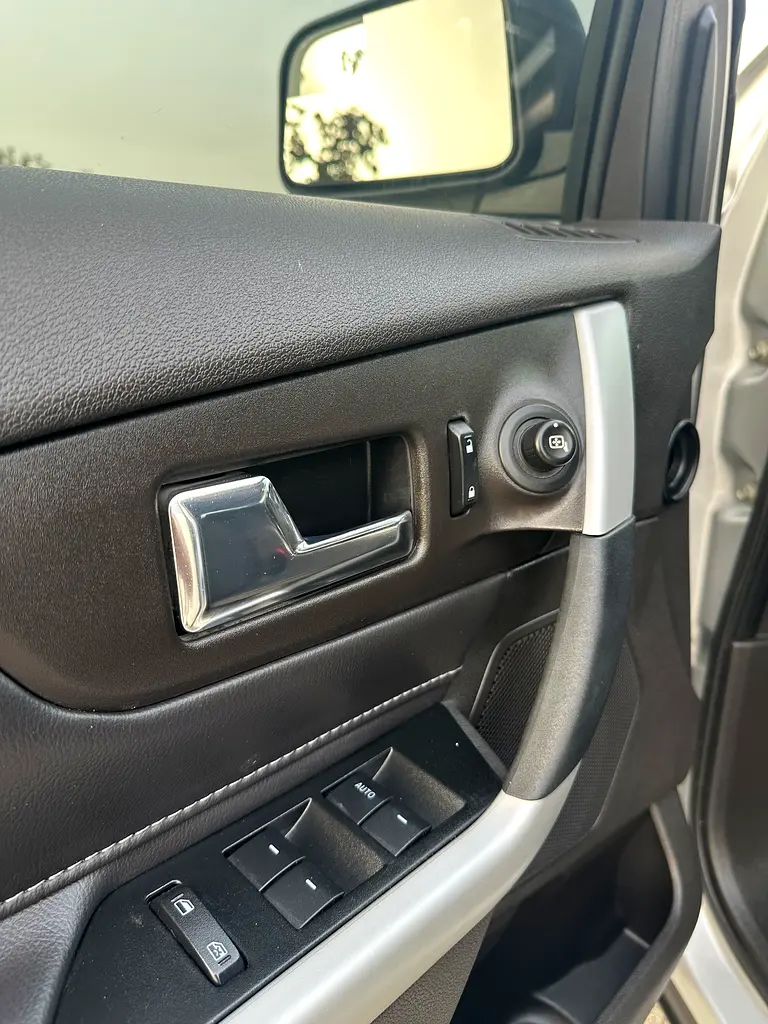 Like a brand new car super super clean - Image 16