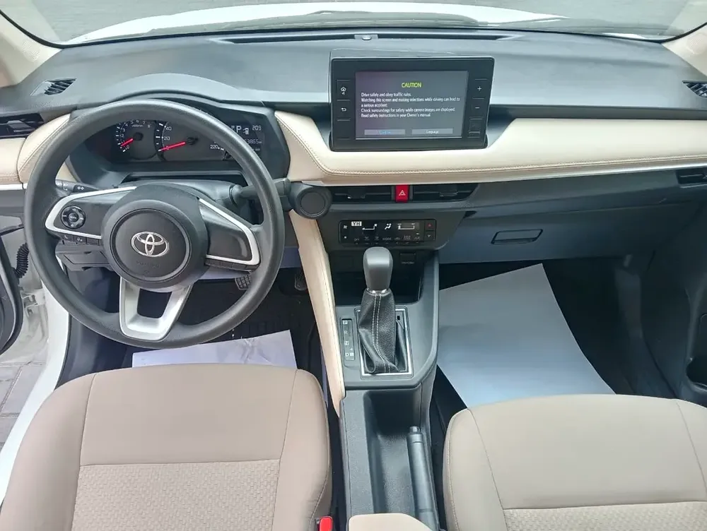 2023 Toyota Yaris S - GCC Specs - Like New! - Image 10