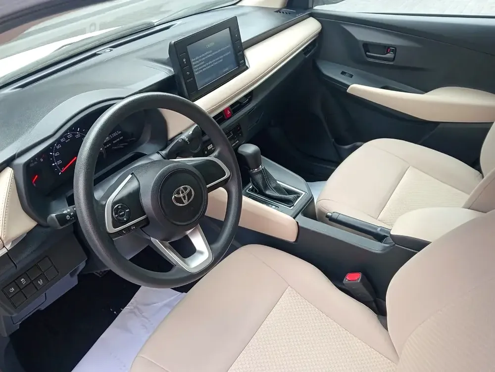 2023 Toyota Yaris S - GCC Specs - Like New! - Image 8