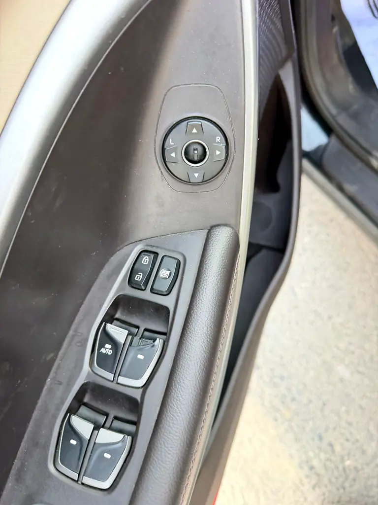 Hyundai Santa Fe Premium 2016 - GCC Specs - Image 15