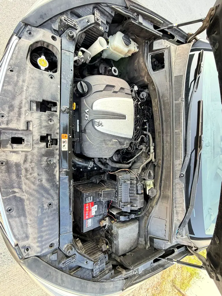 Hyundai Santa Fe Premium 2016 - GCC Specs - Image 20