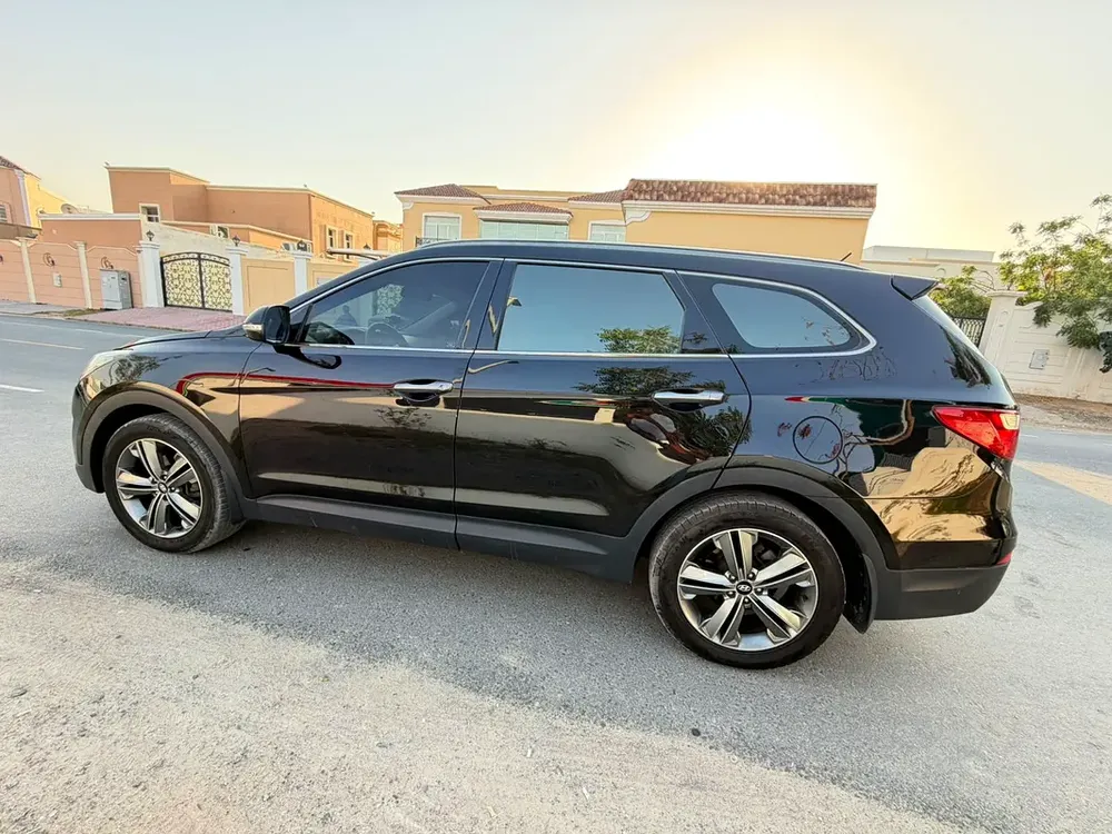Hyundai Santa Fe Premium 2016 - GCC Specs - Image 6
