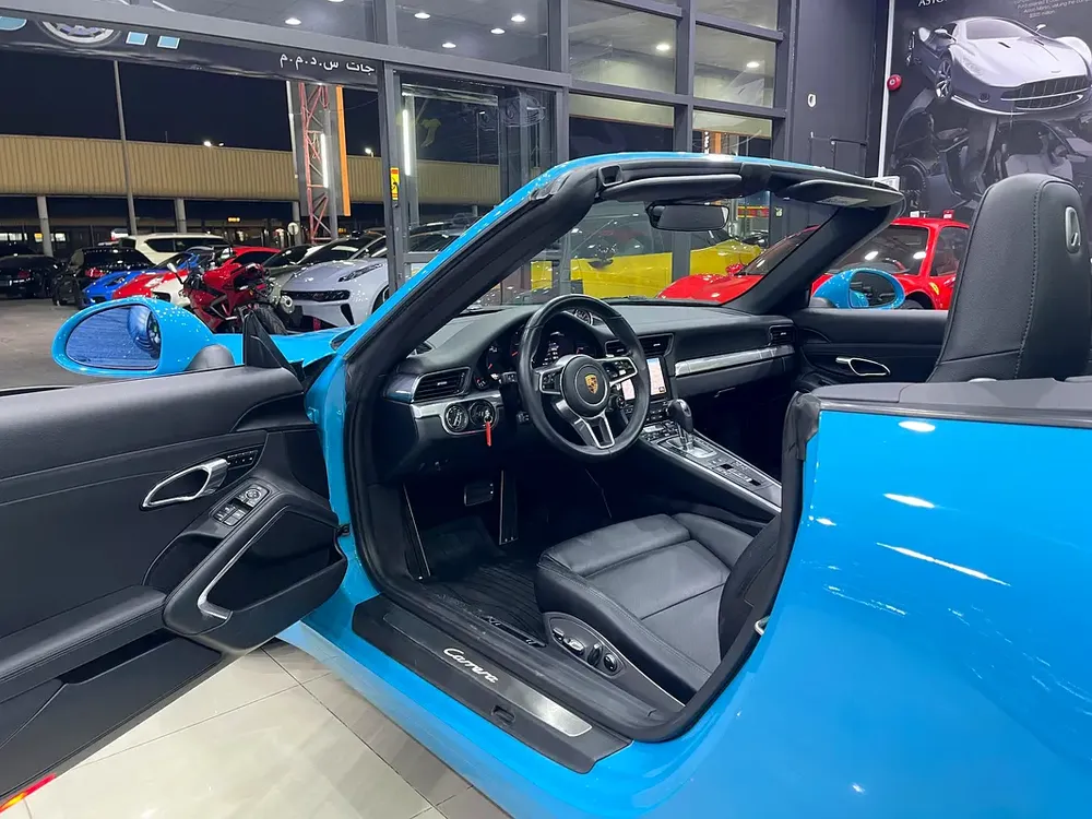 PORSCHE CARRERA CABRIOLET MIAMI BLUE GCC FULL PORSCHE SERVICE HISTORY - Image 16