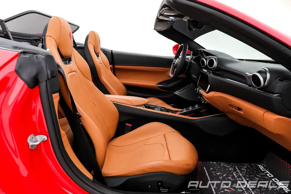 2023 Ferrari Portofino M | GCC Specs | Under Warranty | Service Contract | Very Low Mileage | 3.9L V - Image 17