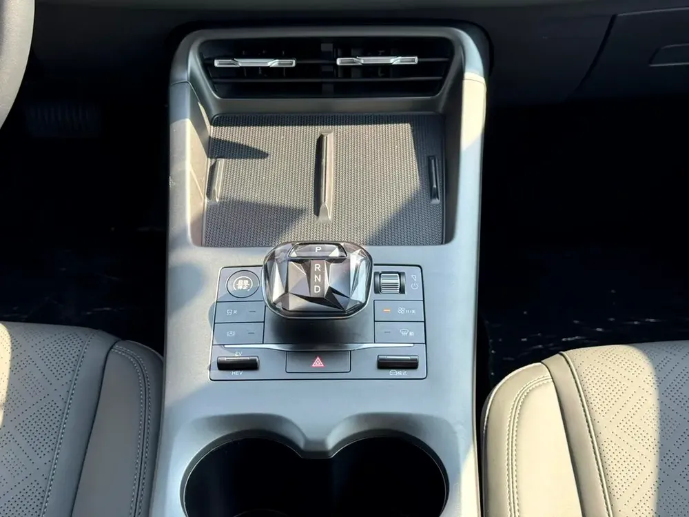 2025 BYD Qin Plus DM-i - Brand New - Chinese Specs - Image 11