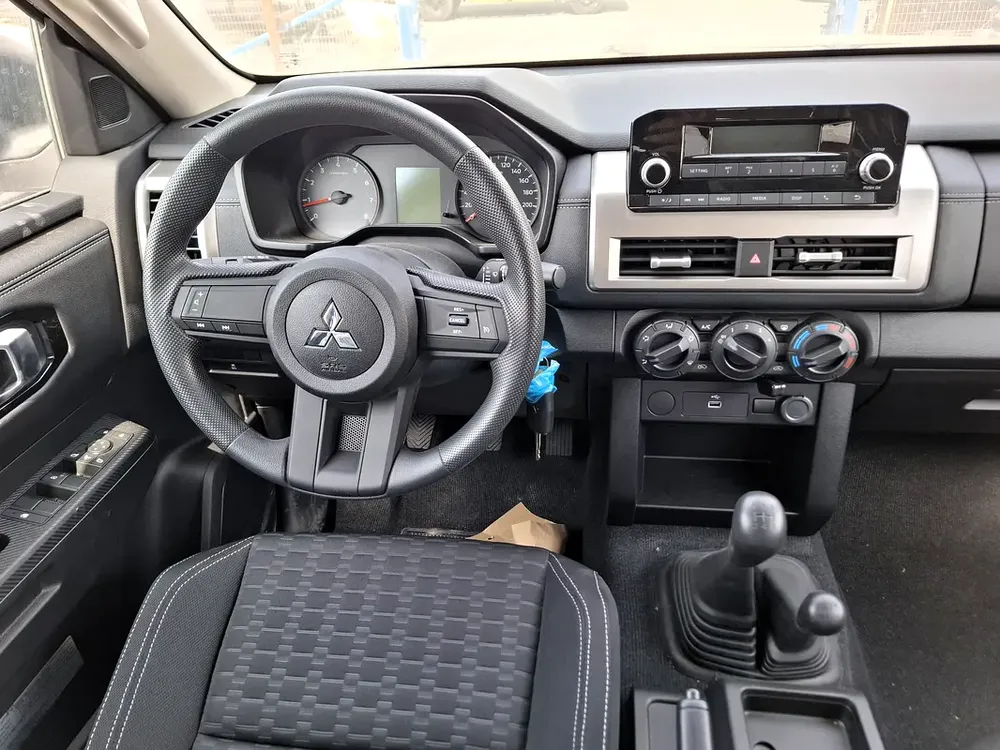 Mitsubishi L200 2.4L 2025 MT DC Black Petrol (Export Only) - Image 13