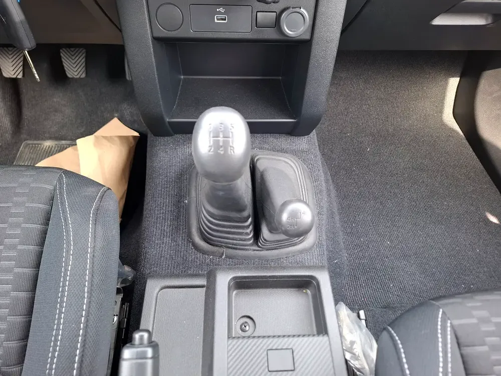 Mitsubishi L200 2.4L 2025 MT DC Black Petrol (Export Only) - Image 14