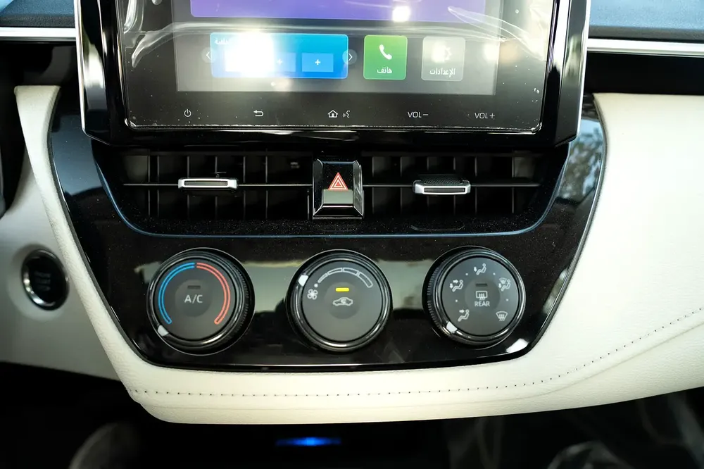 TOYOTA COROLLA 2.0 MODEL 2025 GCC FULL OPTIONS SUNROOF/WIRELESS CHARGER - Image 15