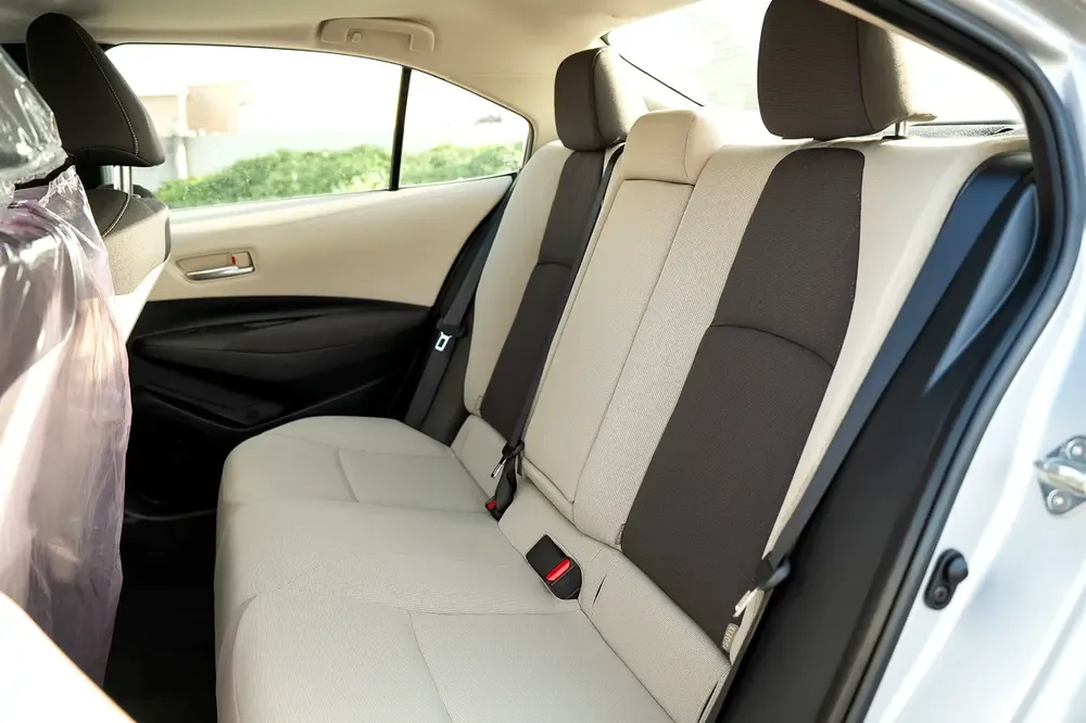 TOYOTA COROLLA 2.0 MODEL 2025 GCC FULL OPTIONS SUNROOF/WIRELESS CHARGER - Image 5