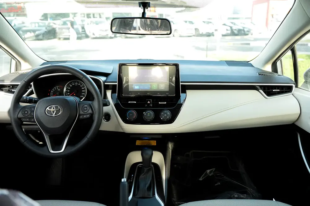 TOYOTA COROLLA 2.0 MODEL 2025 GCC FULL OPTIONS SUNROOF/WIRELESS CHARGER - Image 7