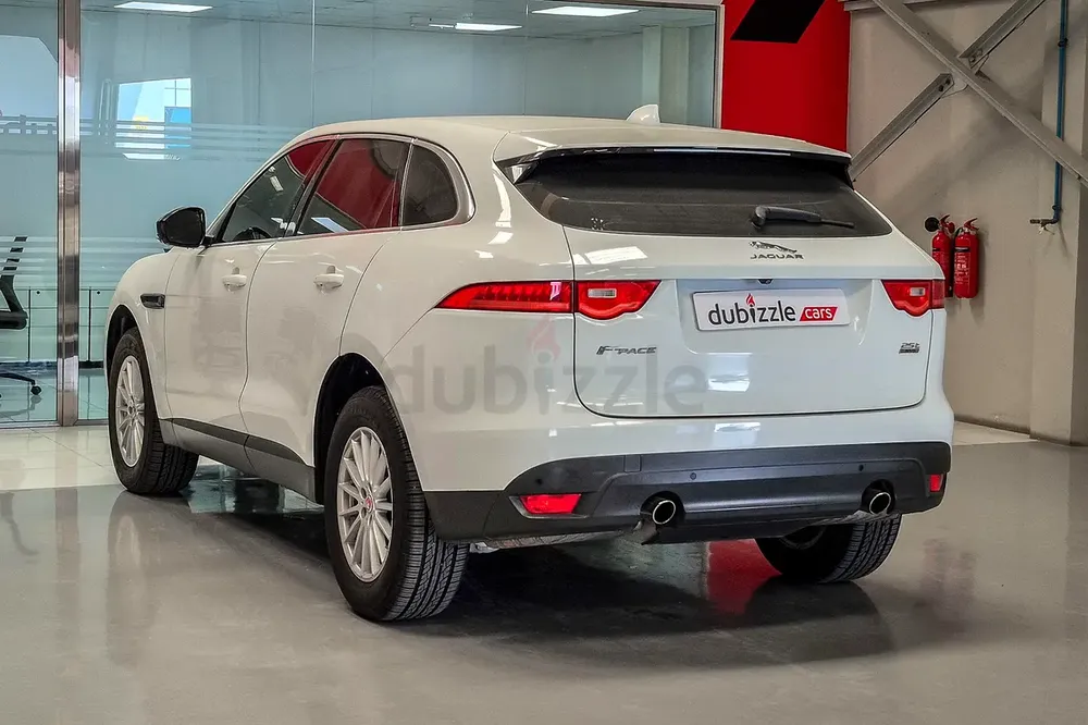 AED 912/month | 2019 Jaguar F-Pace  | GCC Specs | Ref#456136 - Image 8