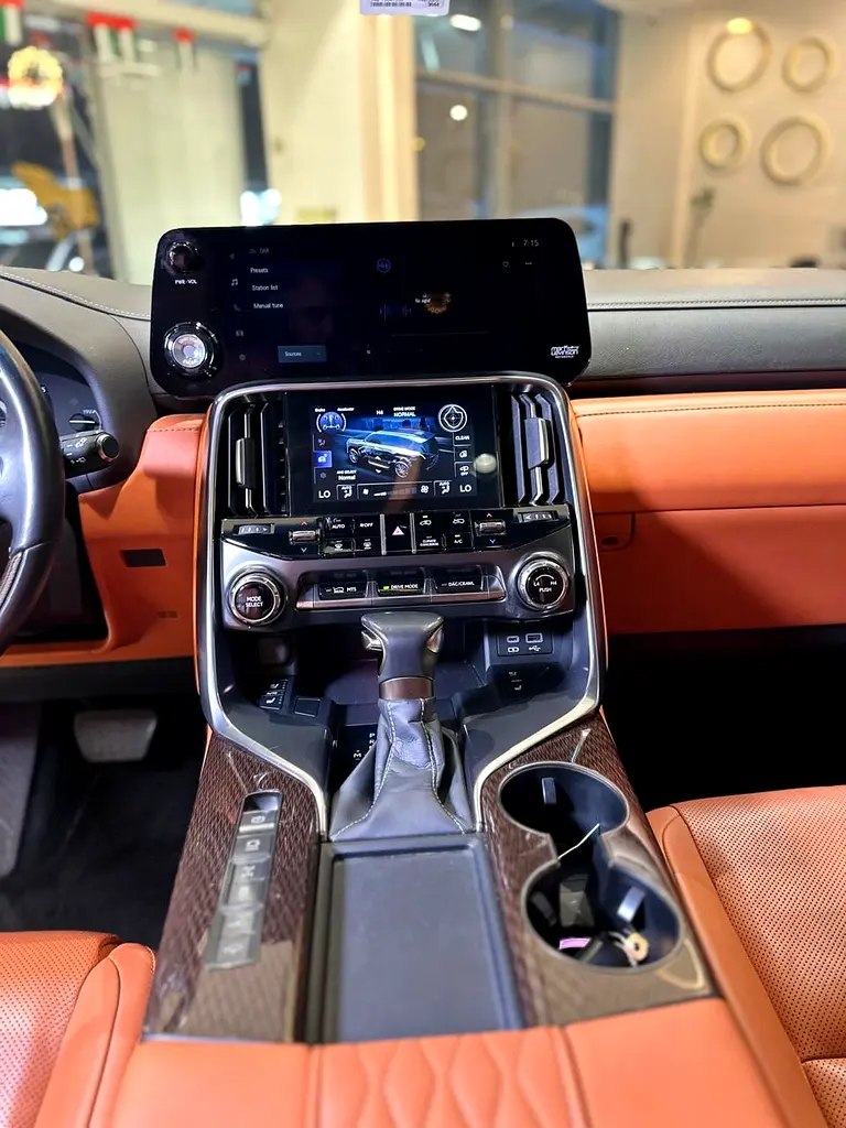2023 Lexus LX 600 VIP - GCC Specs - Pristine Condition - Image 12