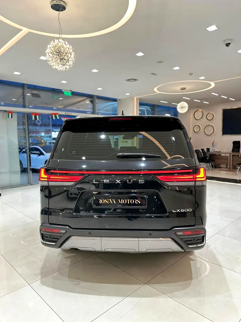2023 Lexus LX 600 VIP - GCC Specs - Pristine Condition - Image 4