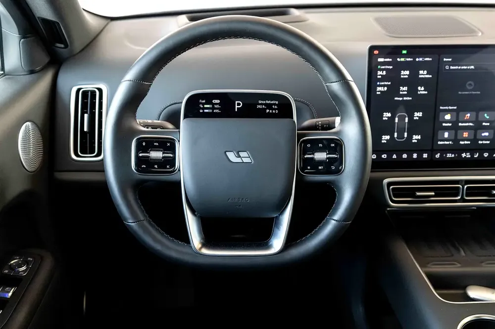 AED 3,465 Monthly | 2025 Li Auto L9 Ultra 1.5L Plug-In Hybrid - Image 11