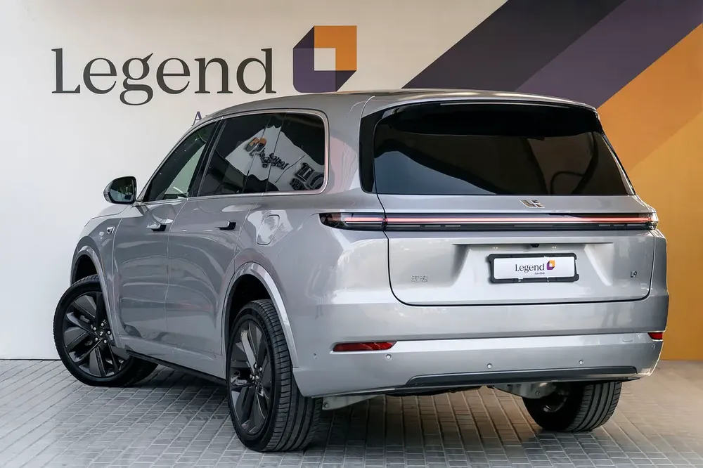 AED 3,465 Monthly | 2025 Li Auto L9 Ultra 1.5L Plug-In Hybrid - Image 4