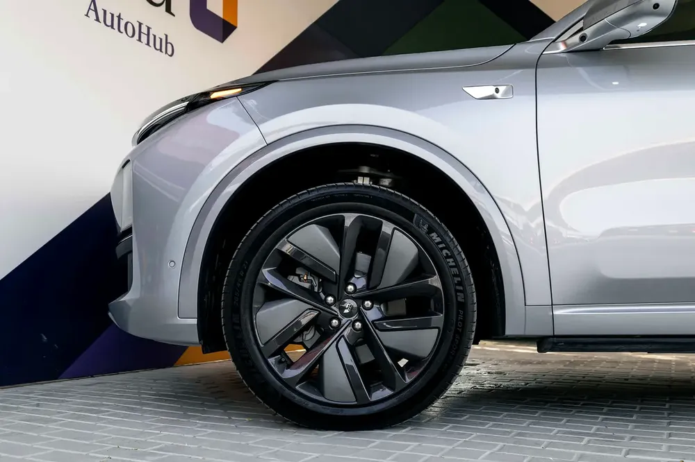 AED 3,465 Monthly | 2025 Li Auto L9 Ultra 1.5L Plug-In Hybrid - Image 7