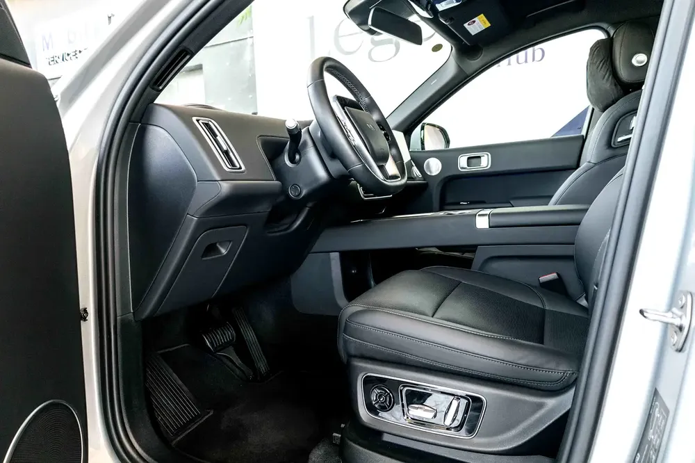 AED 3,465 Monthly | 2025 Li Auto L9 Ultra 1.5L Plug-In Hybrid - Image 8