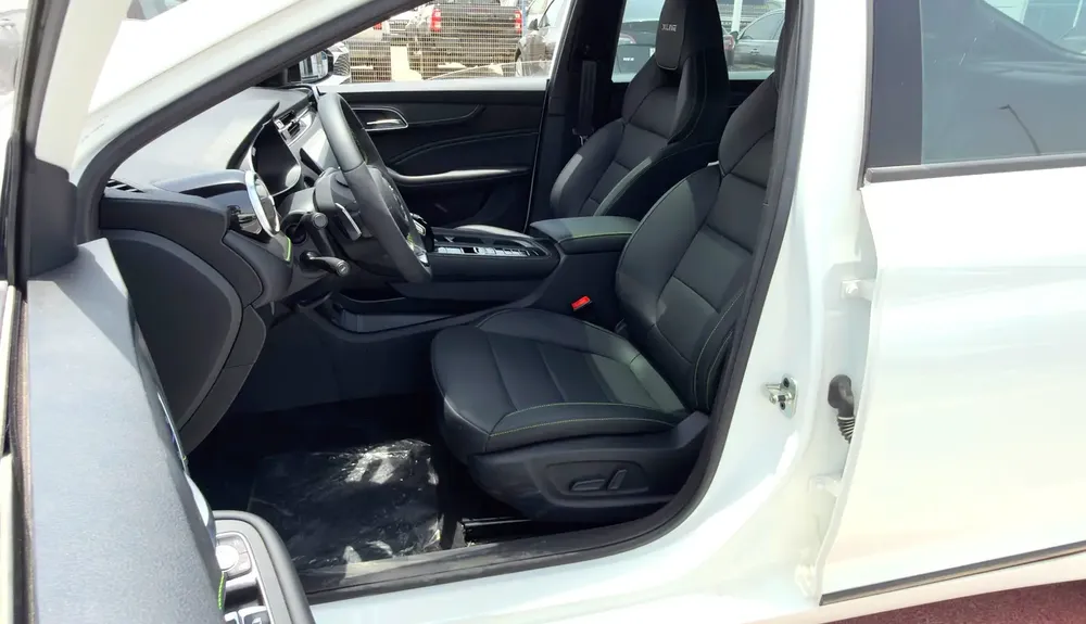 MG 6 Trophy 2025 Chinese Specs - Image 17