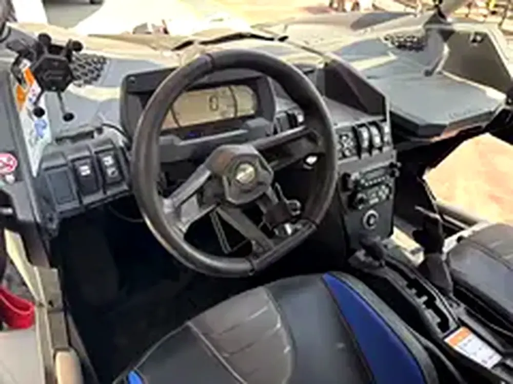 2022 Can-am Maverick X3 Turbo RR - GCC Specs - Low Hours - Image 4