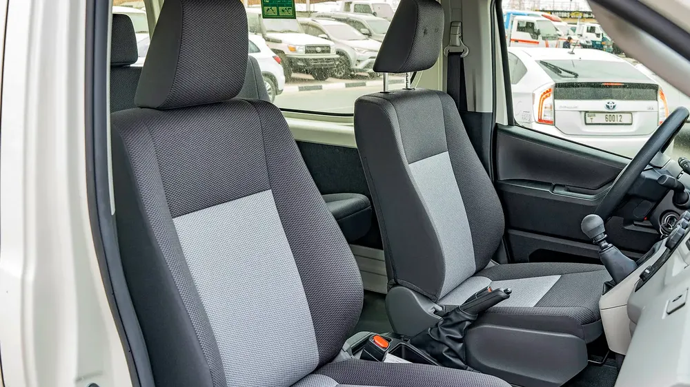 2026 Toyota Hiace High Roof 3.5L Petrol MT (13-Seats) - Image 8