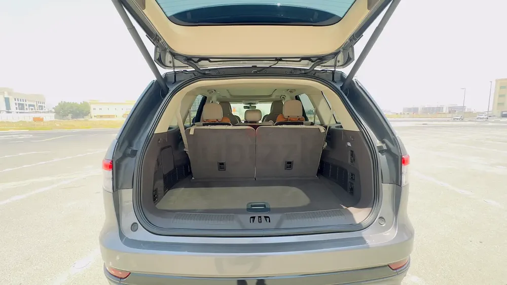 2022 Lincoln Aviator Reserve II | GCC Specs | Pristine Condition | Under warranty  Service cont - Image 11