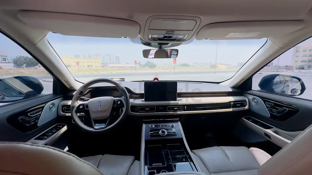 2022 Lincoln Aviator Reserve II | GCC Specs | Pristine Condition | Under warranty  Service cont - Image 18