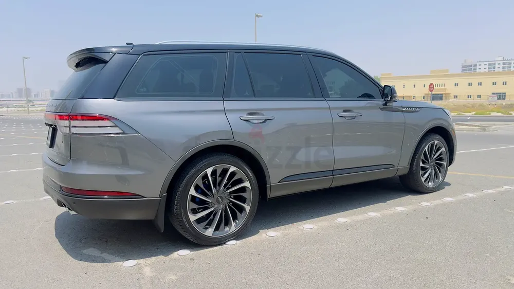 2022 Lincoln Aviator Reserve II | GCC Specs | Pristine Condition | Under warranty  Service cont - Image 6