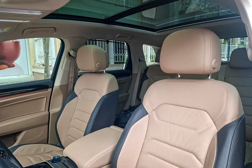 AED 2507/month | 2023 Volkswagen Touareg Atmosphere Comfortline/Highline | GCC Specs | Ref#443513 - Image 11