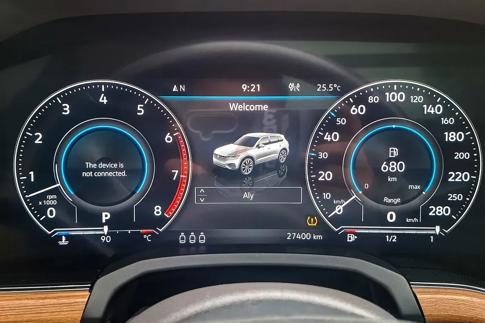 AED 2507/month | 2023 Volkswagen Touareg Atmosphere Comfortline/Highline | GCC Specs | Ref#443513 - Image 15
