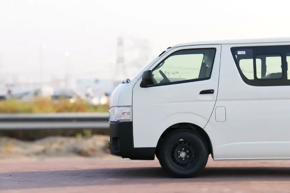 HIACE COMMUTER WITH A/C 2026 - For Export - Image 4
