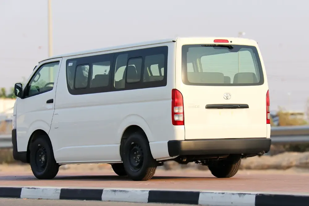 HIACE COMMUTER WITH A/C 2026 - For Export - Image 7