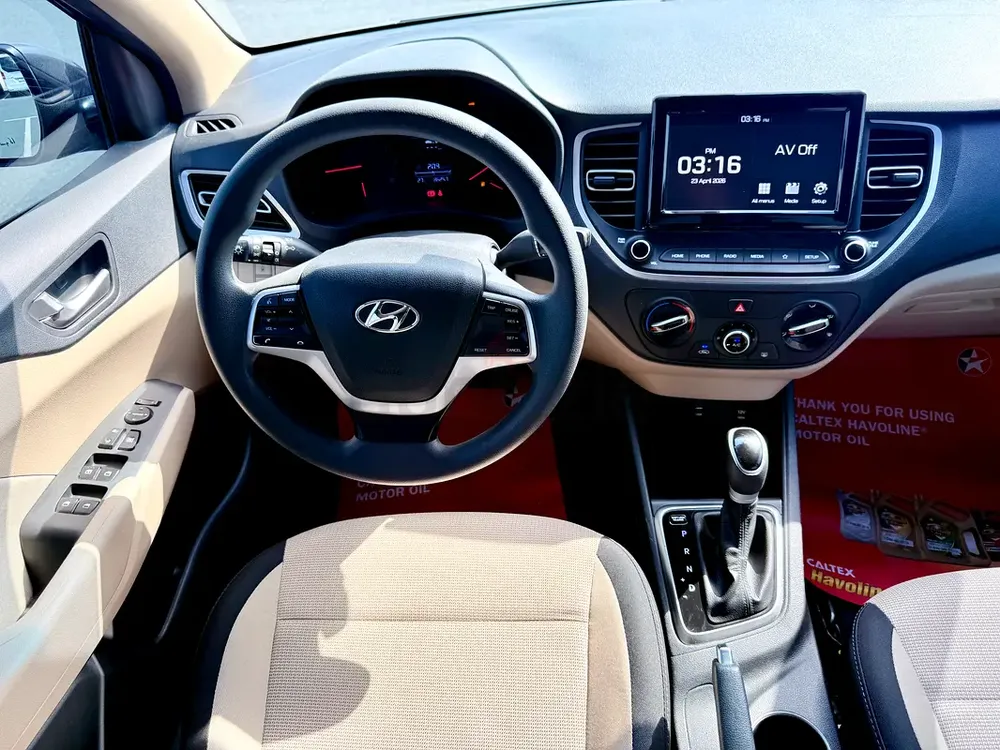Hyundai accent 2023MY less excellent condition car - Image 11