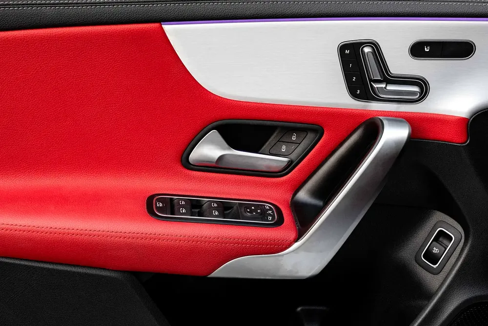 2023 Mercedes-Benz CLA 250 - GCC Specs - Like New! - Image 14