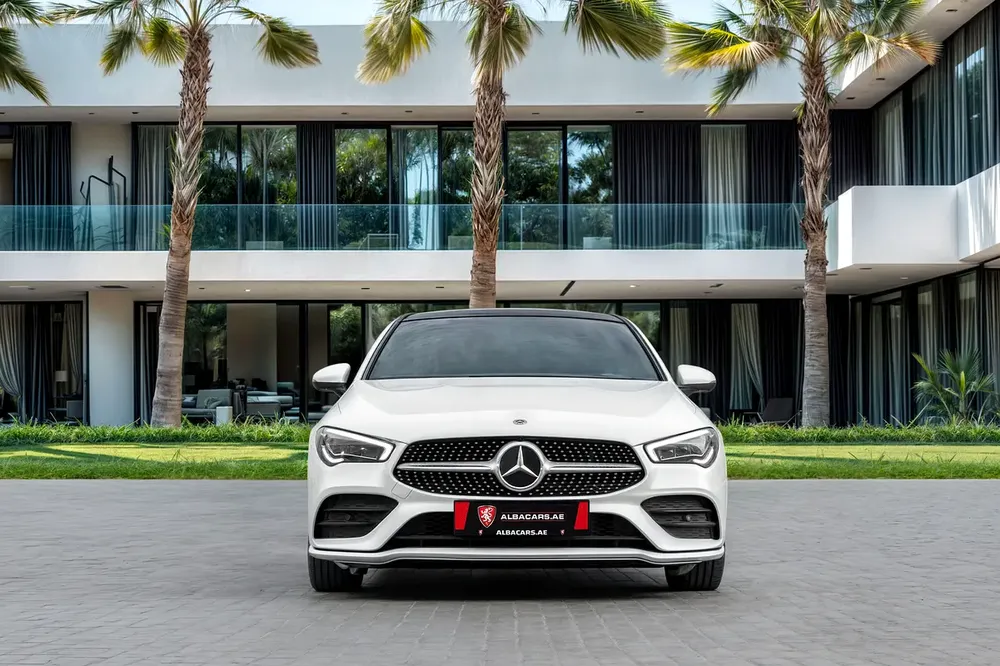 2023 Mercedes-Benz CLA 250 - GCC Specs - Like New! - Image 4