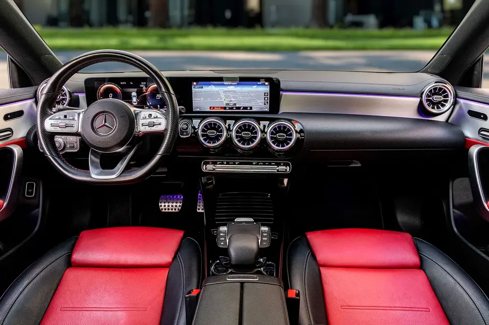 2023 Mercedes-Benz CLA 250 - GCC Specs - Like New! - Image 8