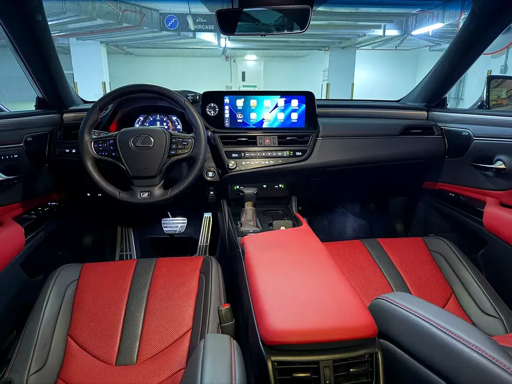 GCC LEXUS ES350 F SPORT / UNDER WARRANTY AND SERVICE CONTRACT - Image 14