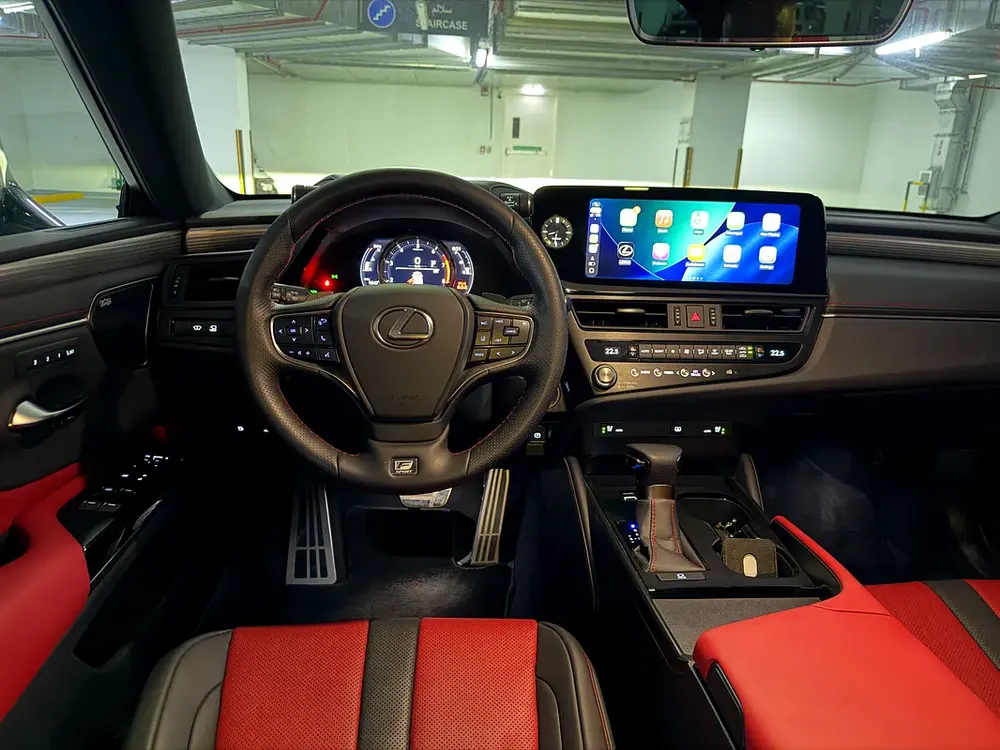 GCC LEXUS ES350 F SPORT / UNDER WARRANTY AND SERVICE CONTRACT - Image 15