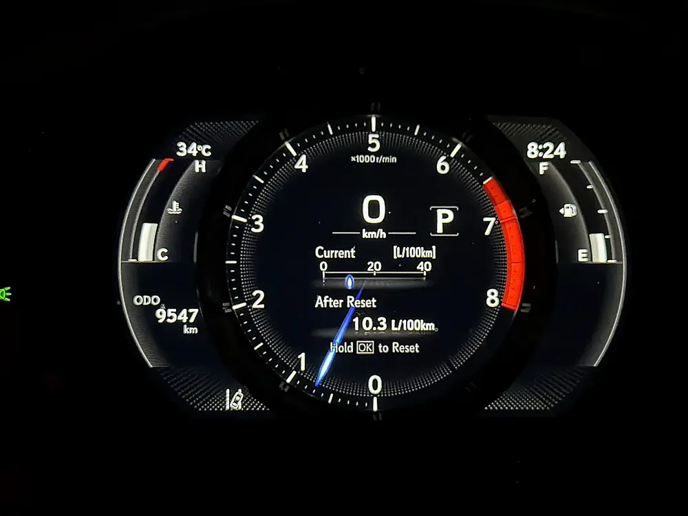GCC LEXUS ES350 F SPORT / UNDER WARRANTY AND SERVICE CONTRACT - Image 16