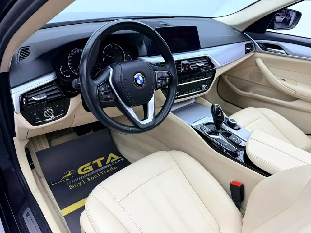 2020 BMW 520i, Warranty, Service History, Fully Loaded, Excellent Condition, GCC - Image 10
