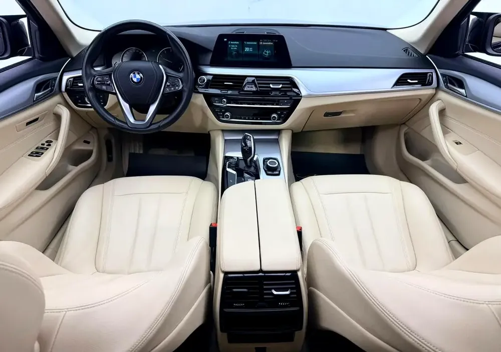 2020 BMW 520i, Warranty, Service History, Fully Loaded, Excellent Condition, GCC - Image 13